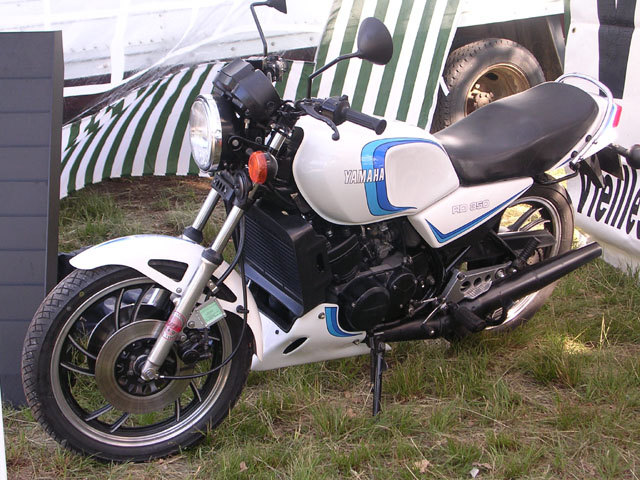 YAMAHA_350_RDLC